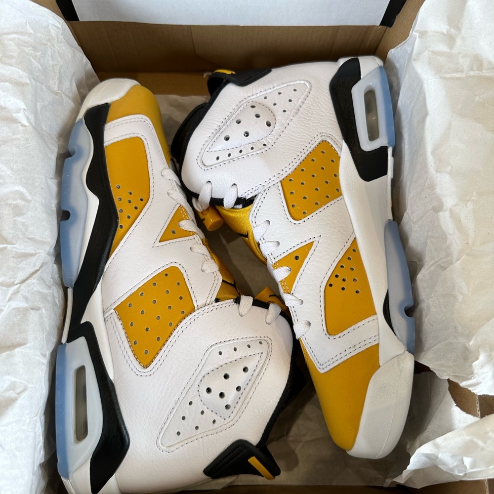 Size 5.5 - Air Jordan 6 Retro Yellow Ochre
